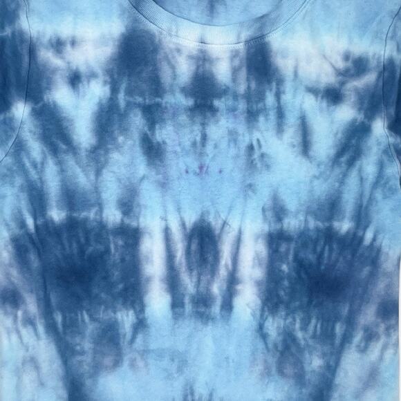 Blue Tie Dye Crop Top Women XS | Upcycled Y2K Fall Layering Tee - Picture 3 of 9